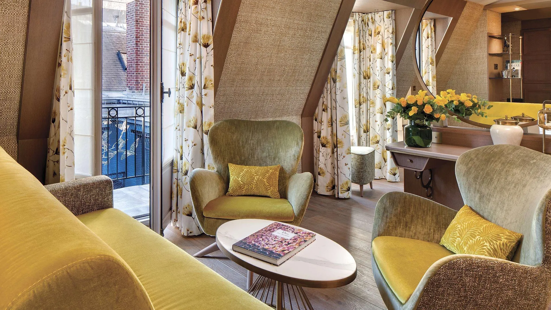 *****  Hotel La Demeure Montaigne à Paris France