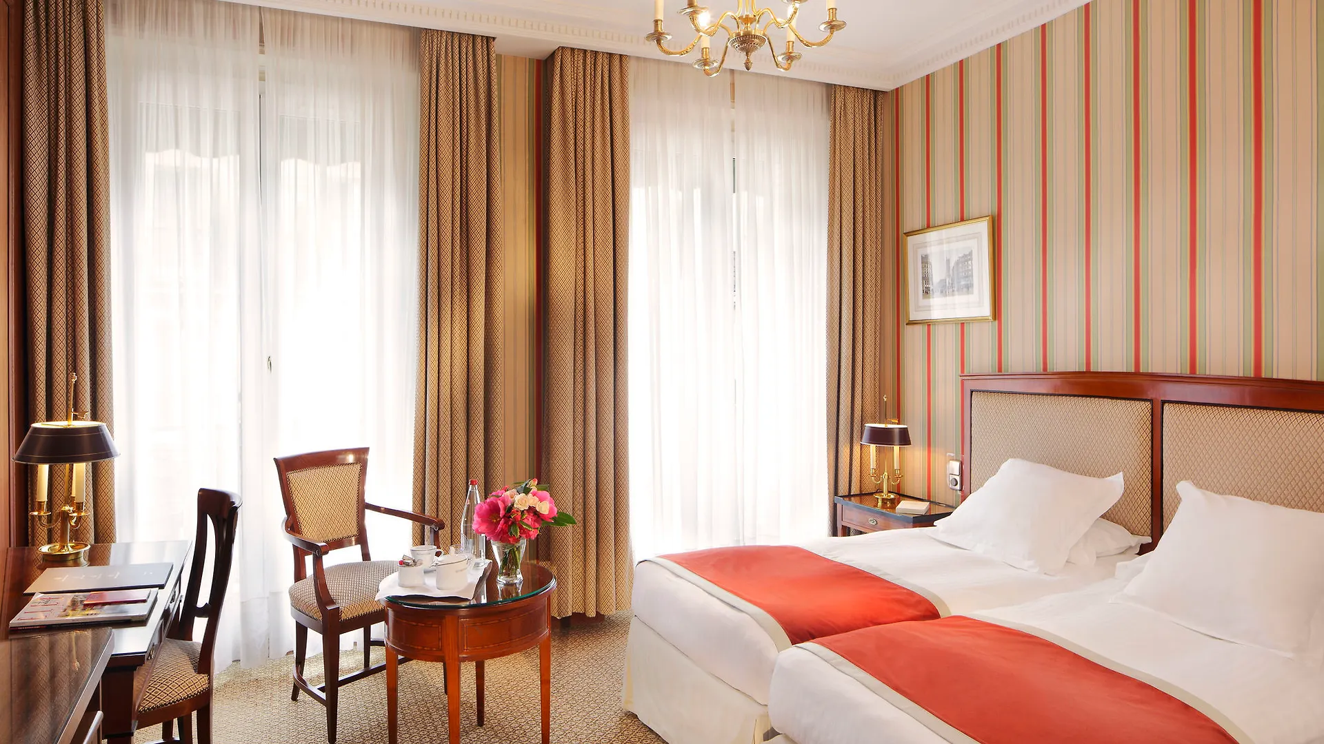 Hotel La Demeure Montaigne à Paris 5*,  France
