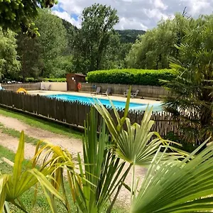 Les Berges Du Doux Camping Colombier-le-Vieux