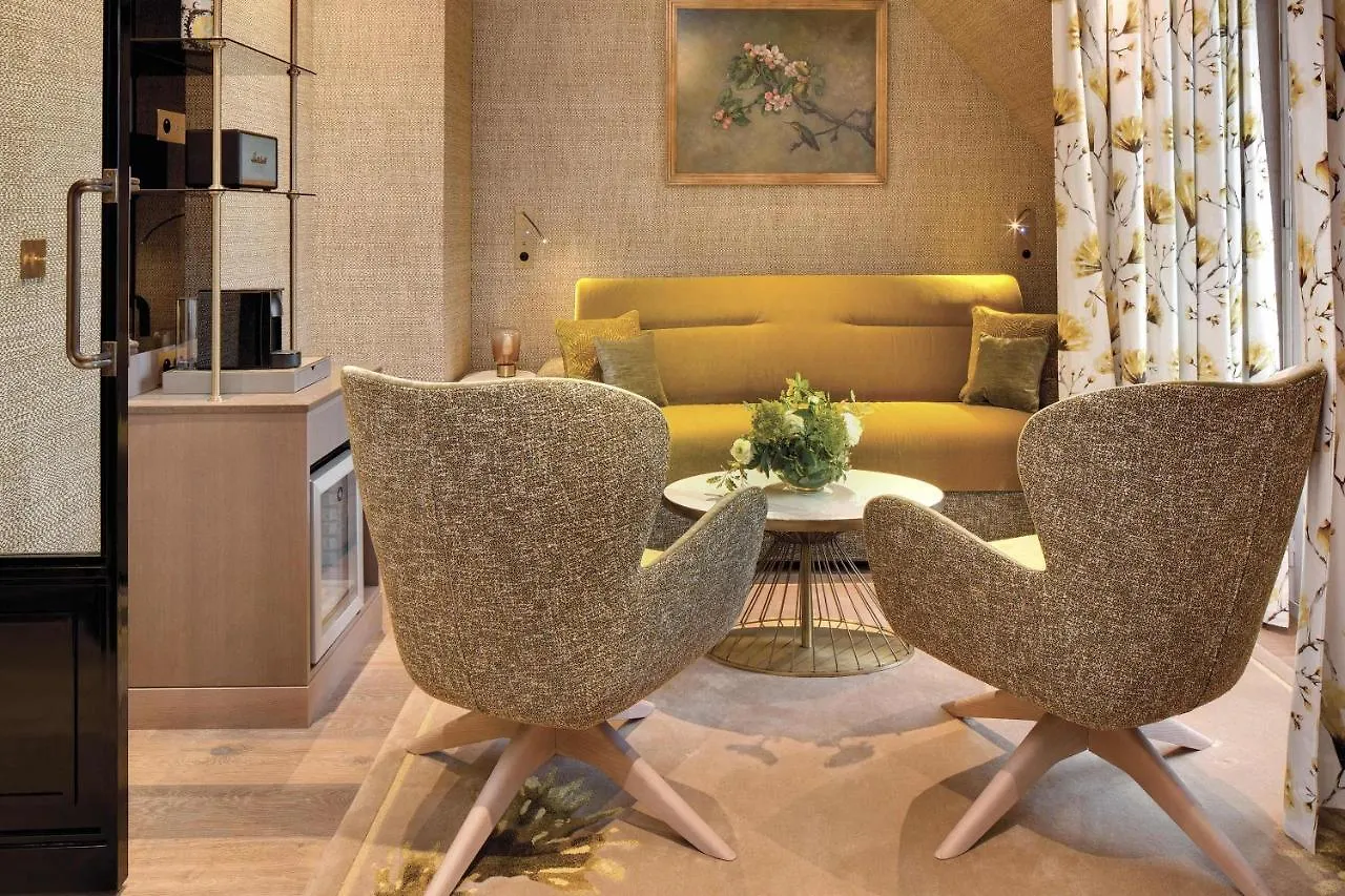 La Demeure Montaigne Hotel Paris