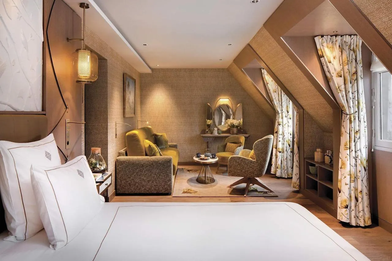 La Demeure Montaigne Hotel Paris