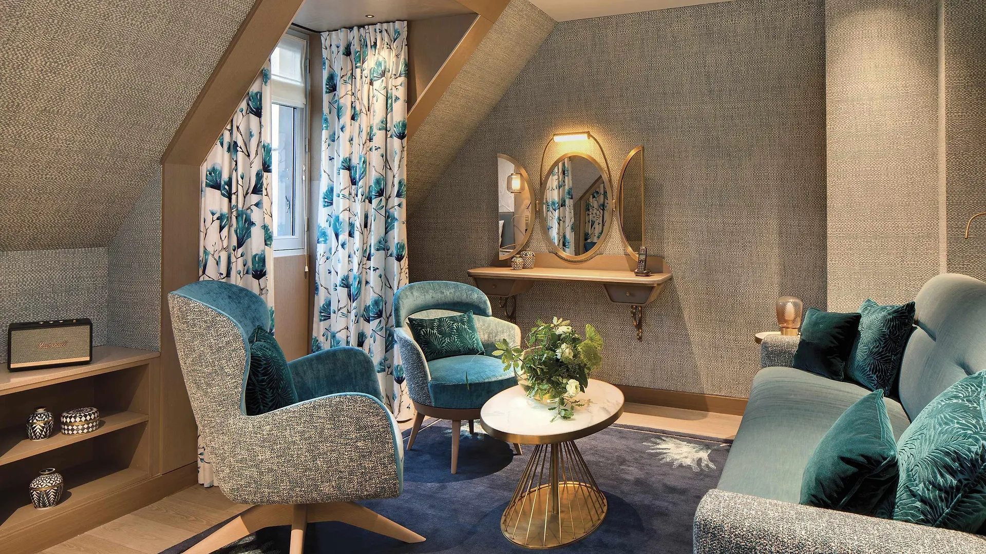 La Demeure Montaigne Hotel Paris