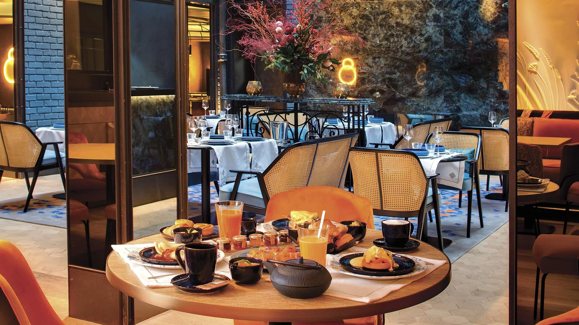 La Demeure Montaigne Hotel Paris 5*,