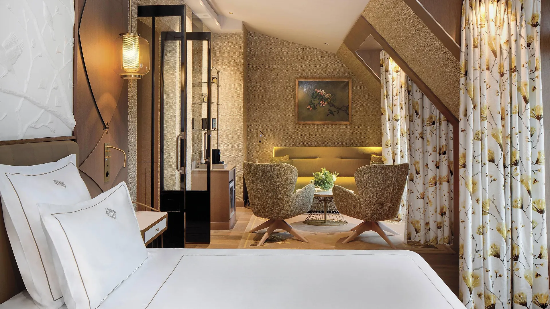 Hotel La Demeure Montaigne Parigi