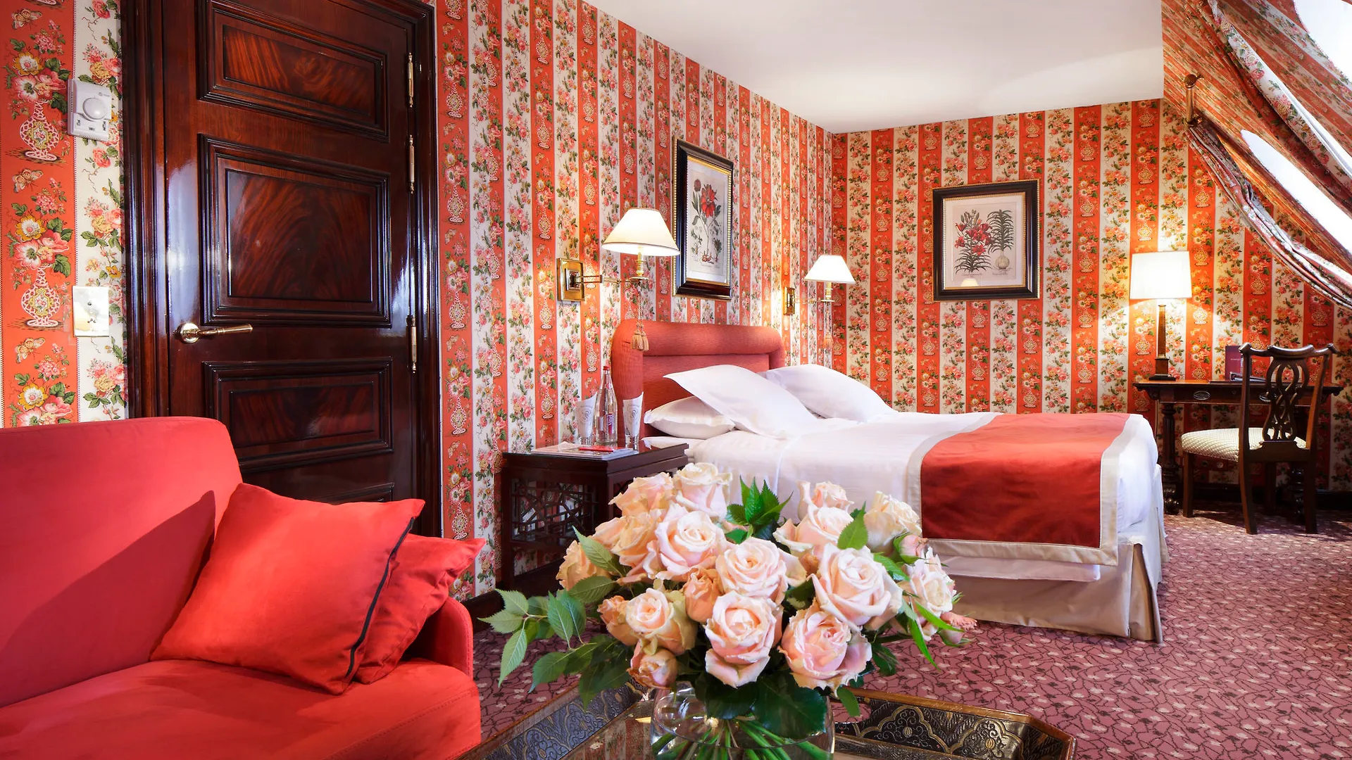 Hotel La Demeure Montaigne Parigi